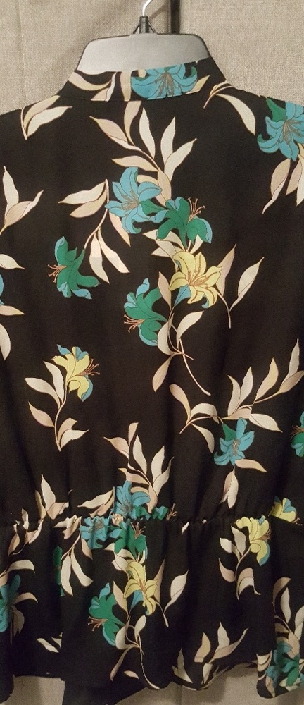 Twist front tie neck top